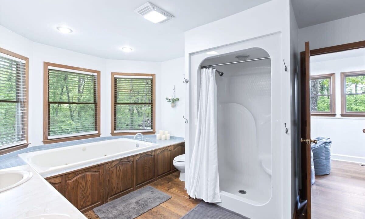Photo of Bathroom in Rising Fawn