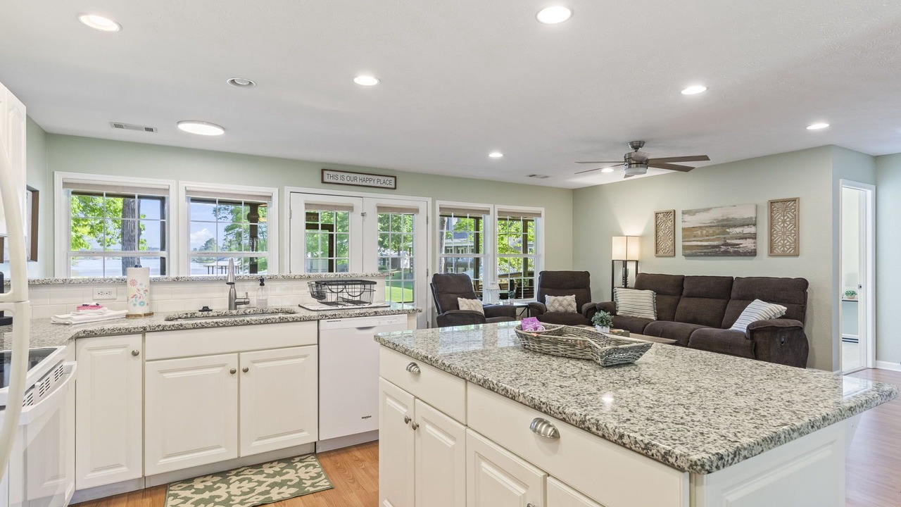 Photo of Kitchen in Smith Mountain Estates