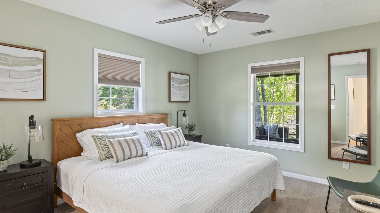 Photo of Bedroom in Smith Mountain Estates