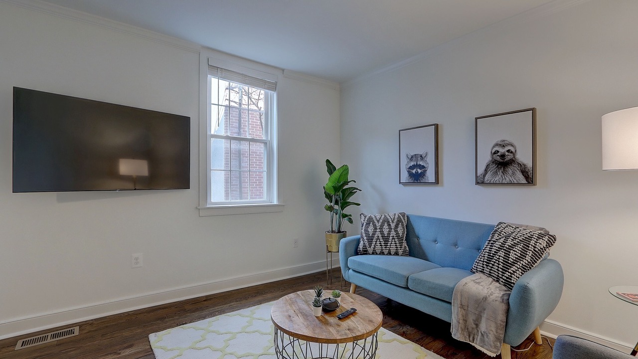 Photo of Livingroom in Fells Point