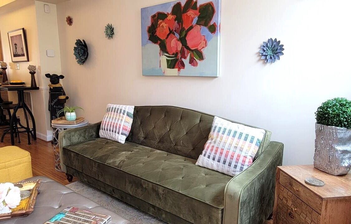 Photo of Livingroom in Downtown Baltimore