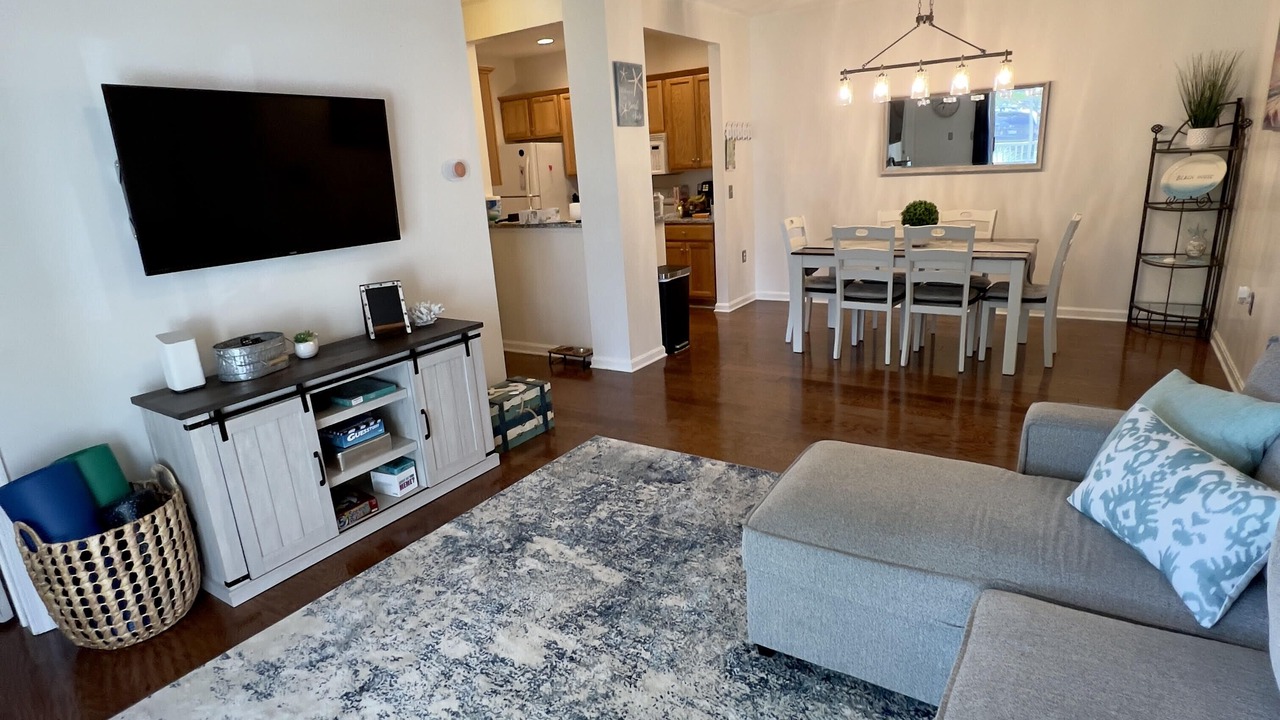 Photo of Livingroom in Villages of Five Points
