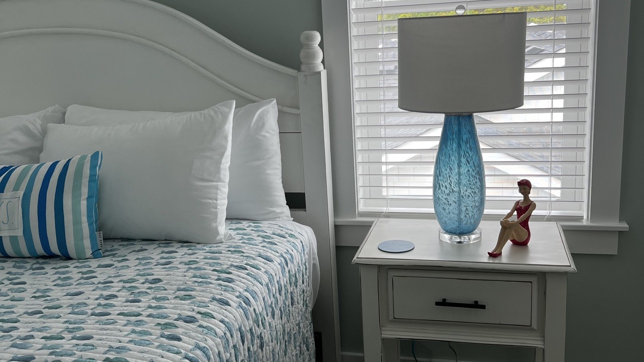 Photo of Bedroom in Corolla Light