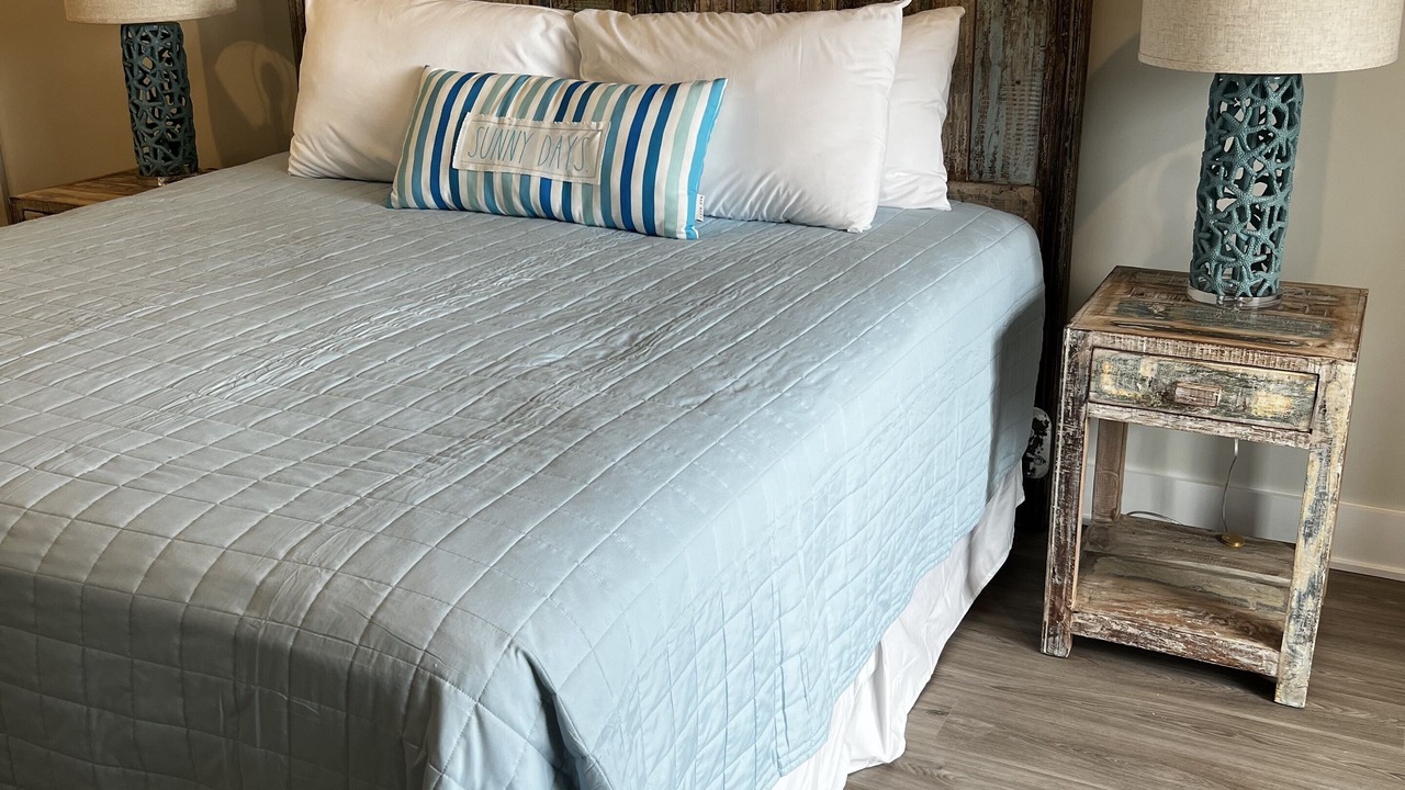 Photo of Bedroom in Corolla Light