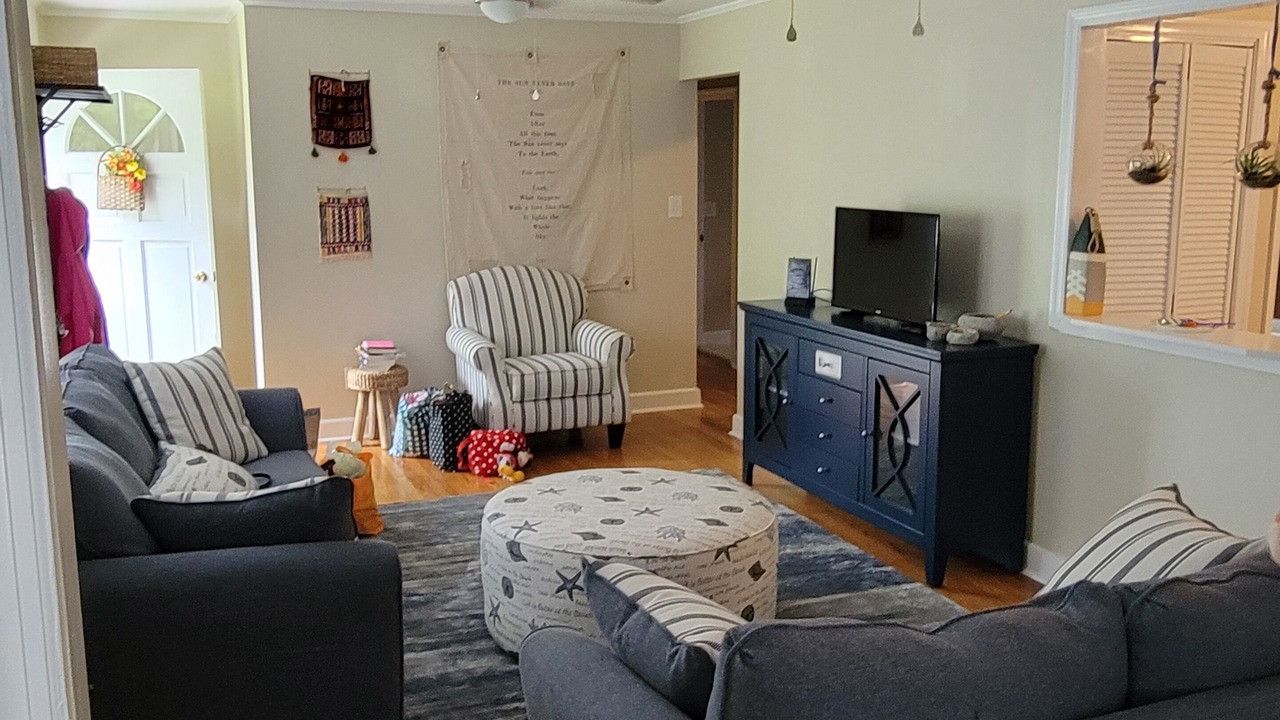 Photo of Bedroom in McCutcheon Field
