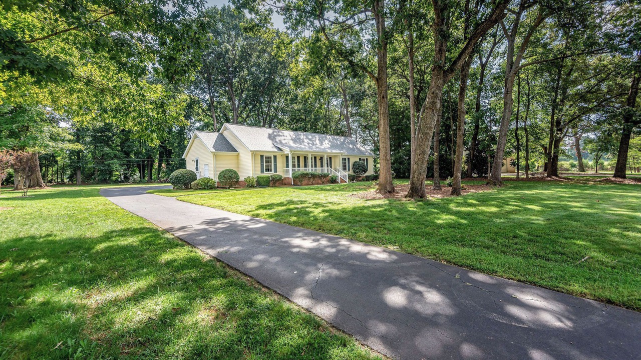 Photo of Outdoor in Mint Hill