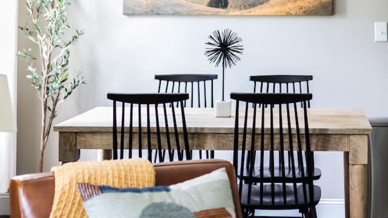 Photo of Livingroom in Southeast Raleigh