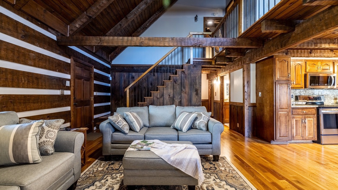 Photo of Bedroom in Cave Spring