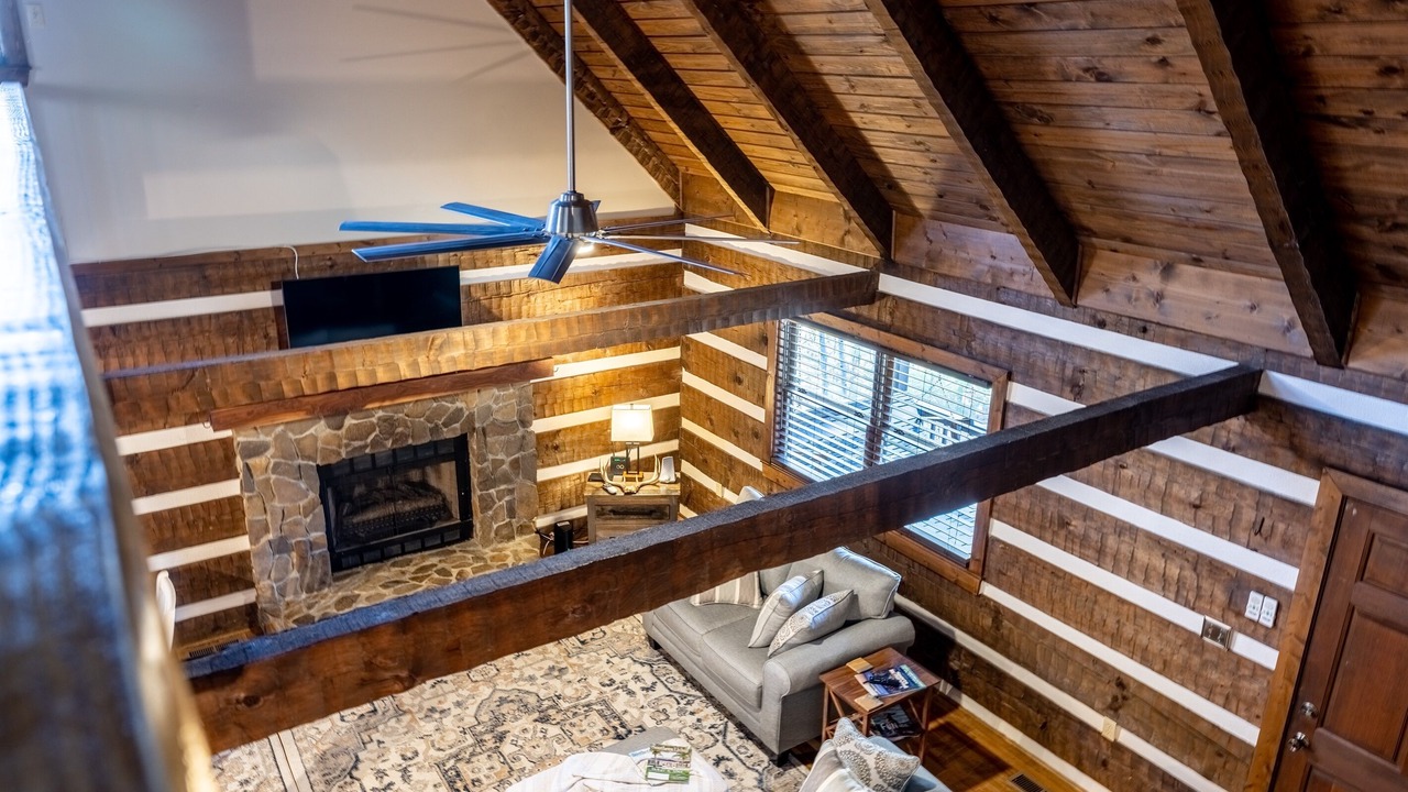 Photo of Bedroom in Cave Spring
