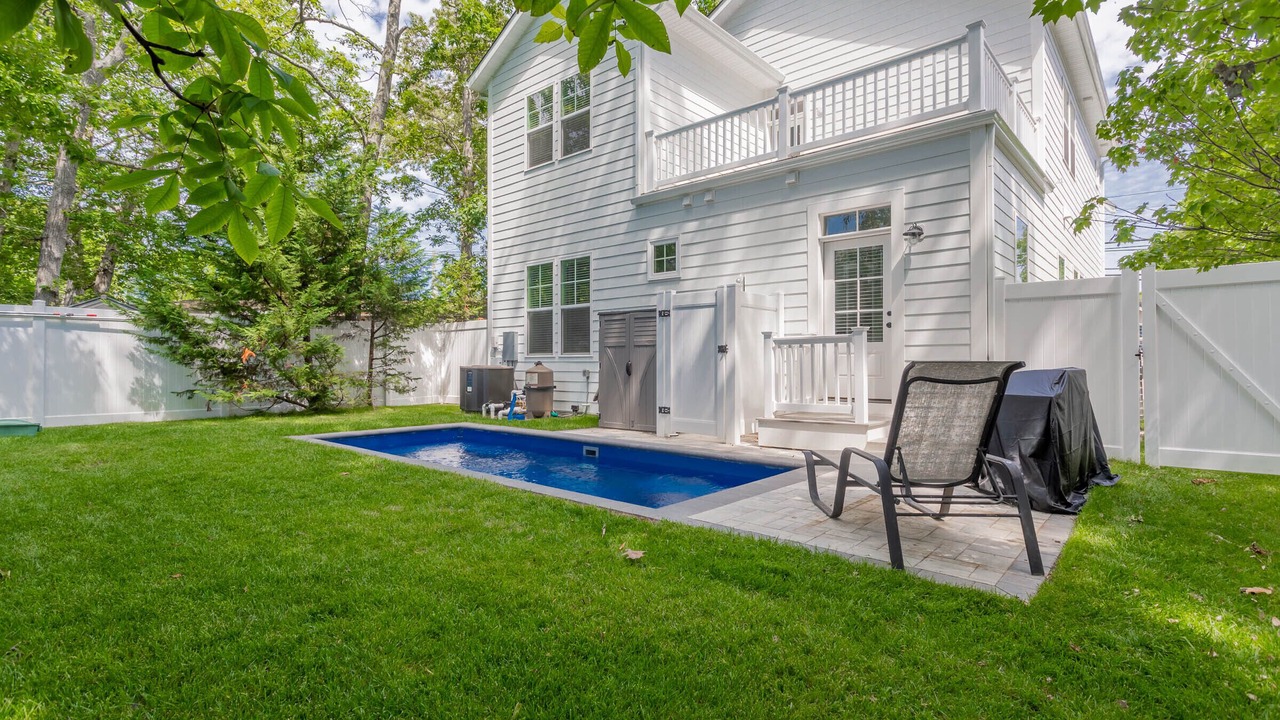 Photo of Outdoor in Country Club Estates