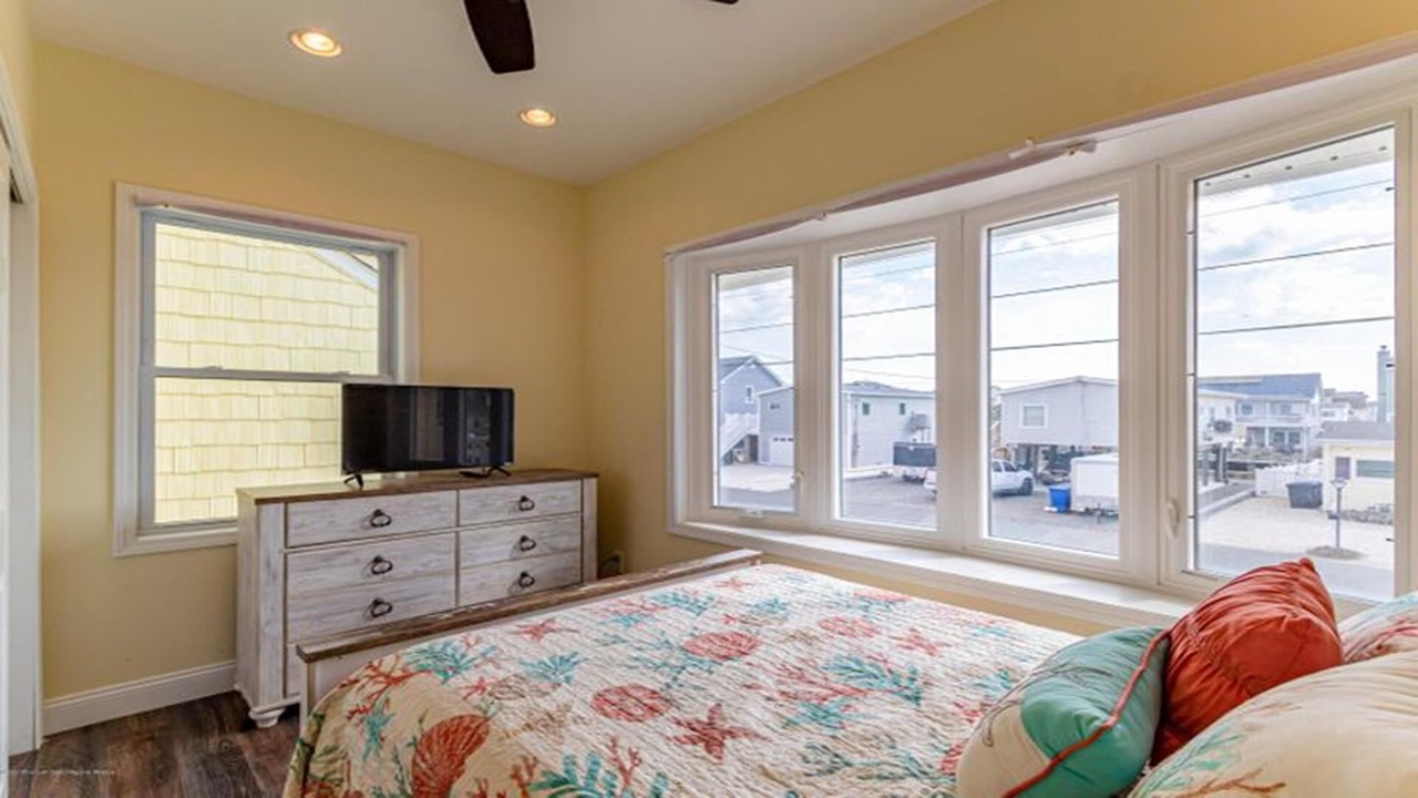 Photo of Bedroom in Beach Haven West