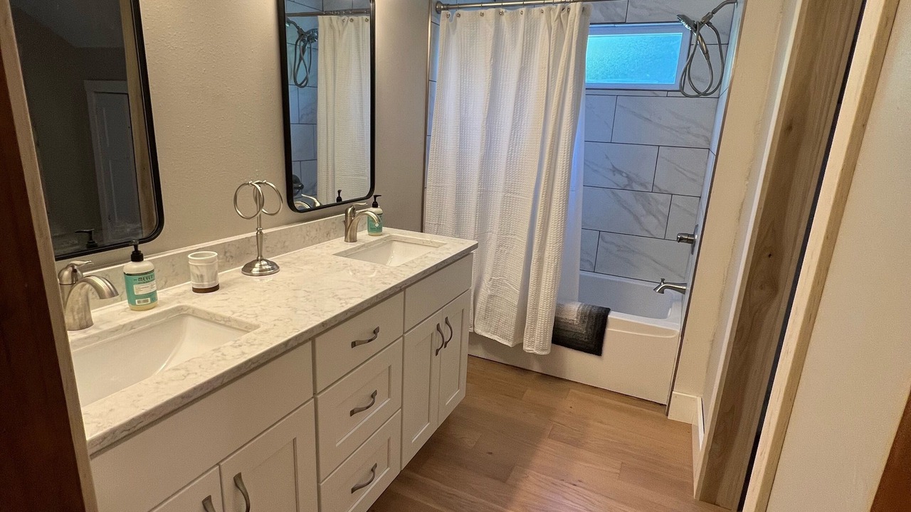 Photo of Bathroom in Decorah