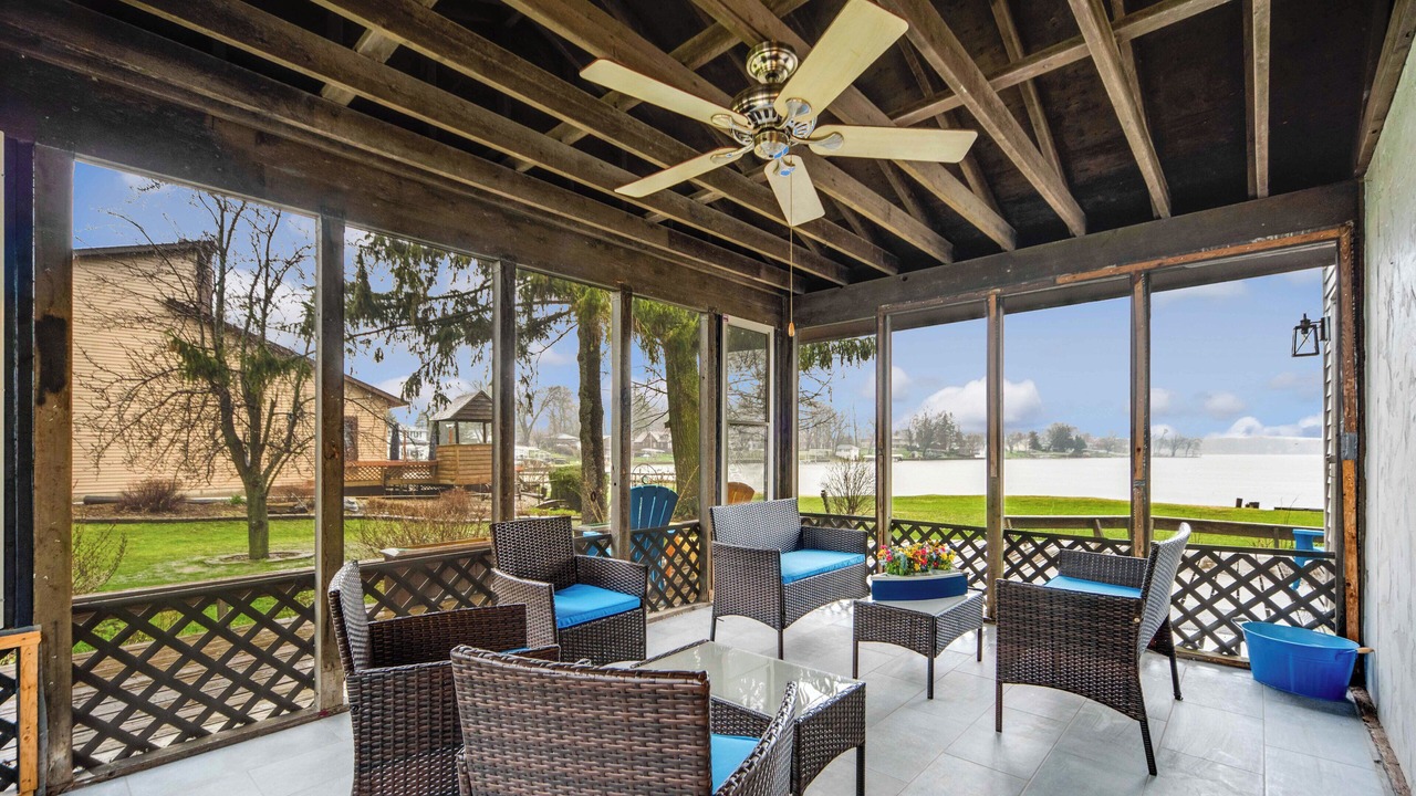 Photo of Patio Balcony in Lake Catherine