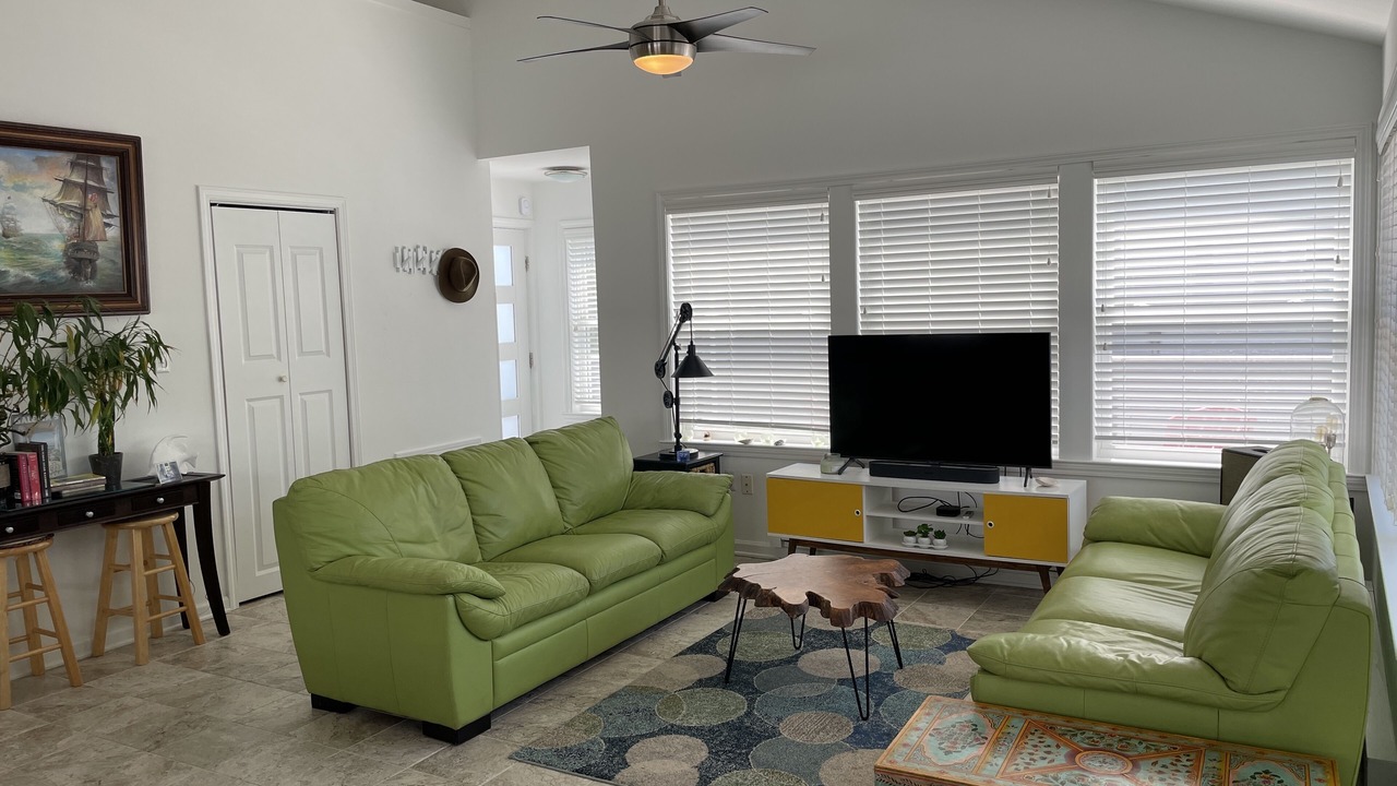 Photo of Livingroom in Harvey Cedars