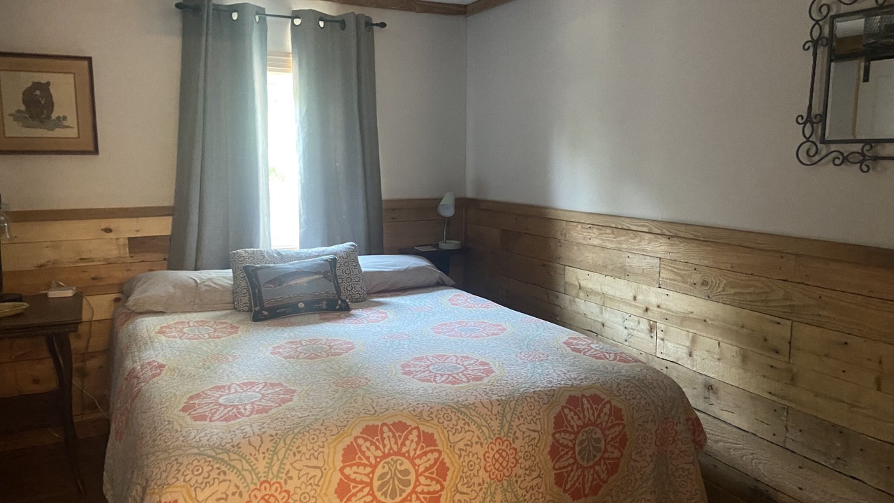 Photo of Bedroom in Ash