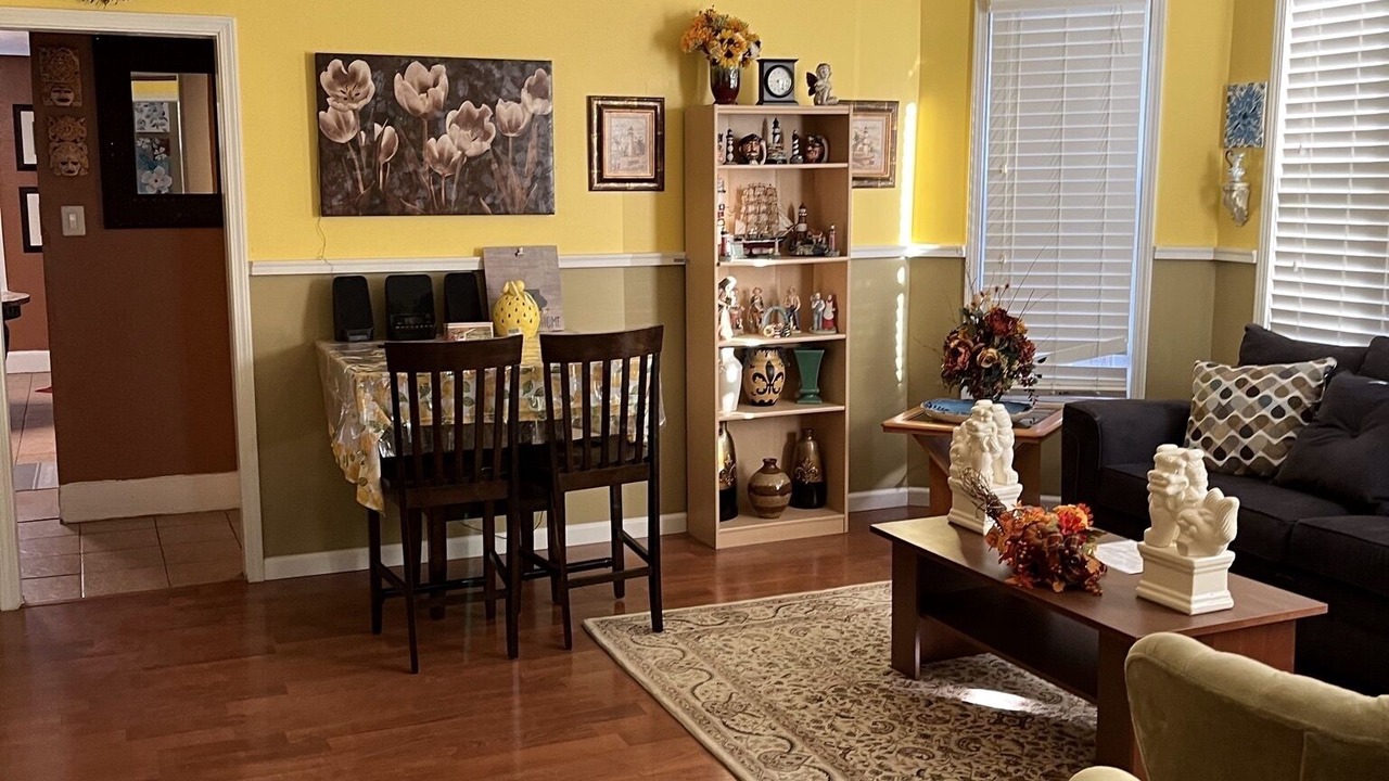 Photo of Bedroom in Davenport