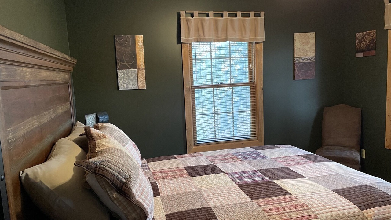 Photo of Bedroom in Stoutsville