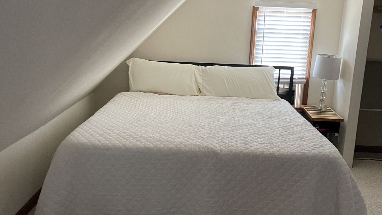 Photo of Bedroom in Knoxville