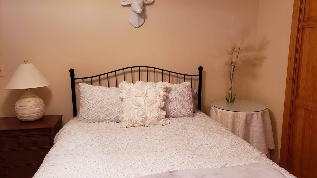 Photo of Bedroom in Livingston