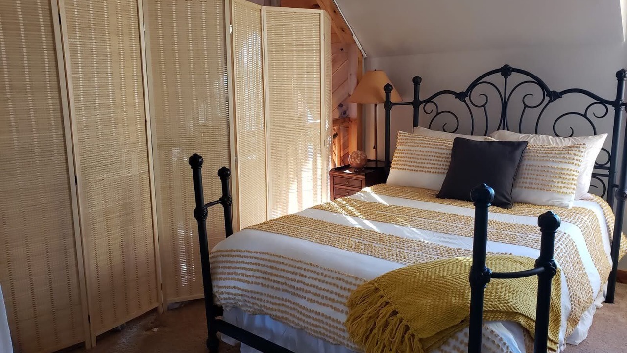 Photo of Bedroom in Livingston