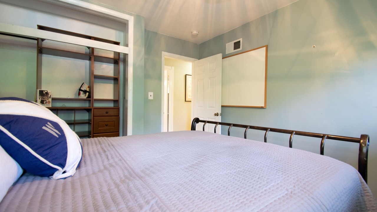 Photo of Bedroom in Simpsonville