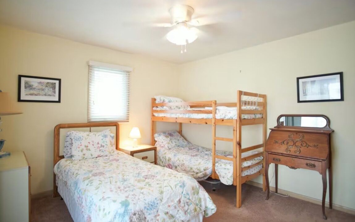 Photo of Bedroom in Townsend's Inlet