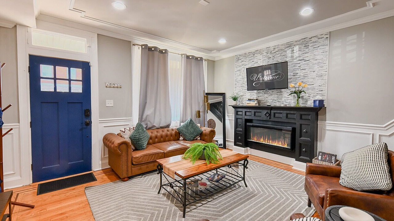 Photo of Livingroom in Bayview