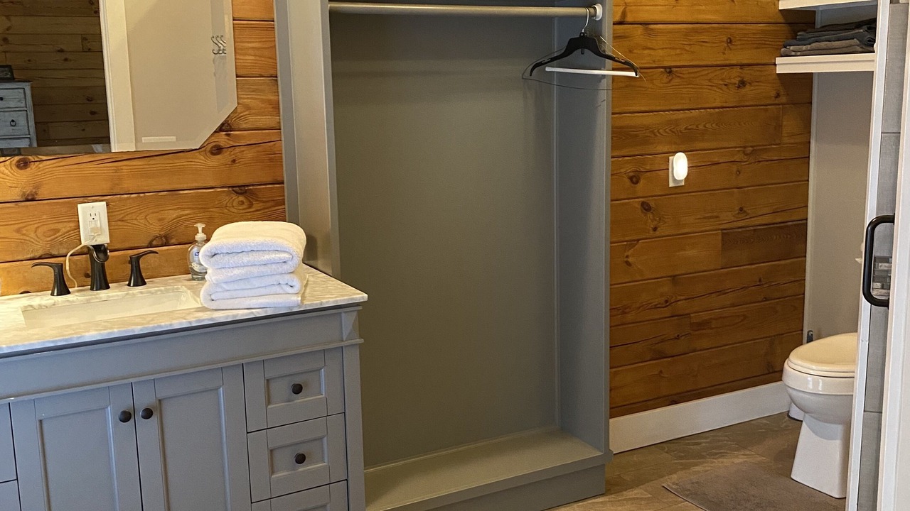Photo of Bathroom in Tracy City