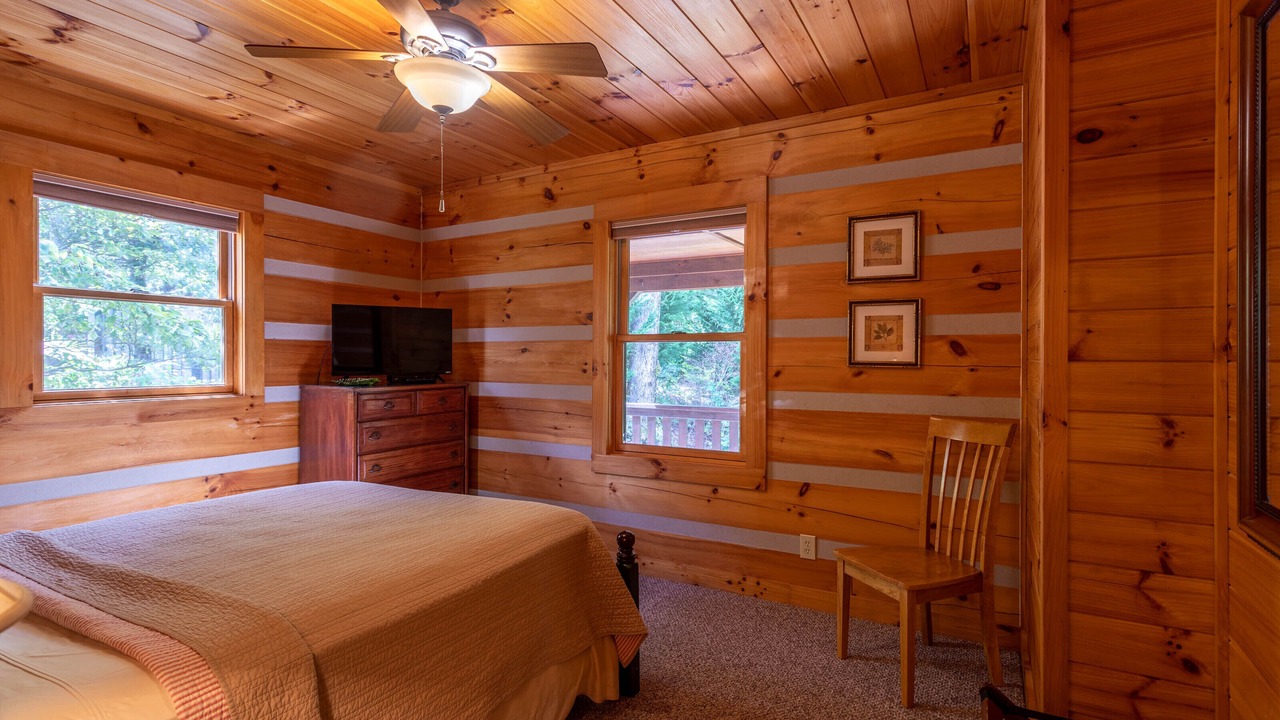 Photo of Bedroom in Boone