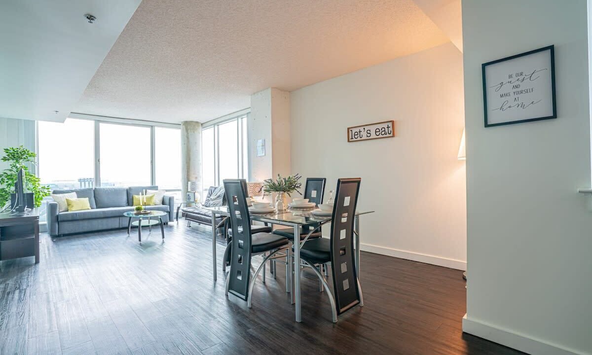 Photo of Bedroom in Downtown West