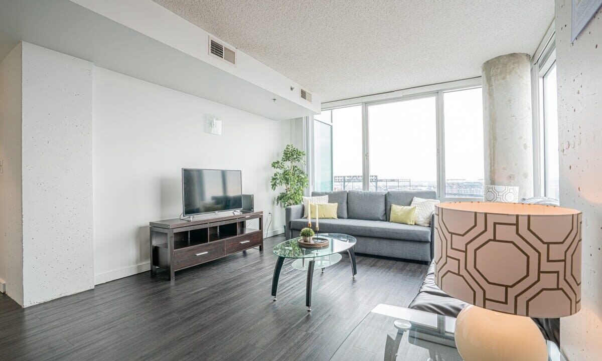 Photo of Livingroom in Downtown West