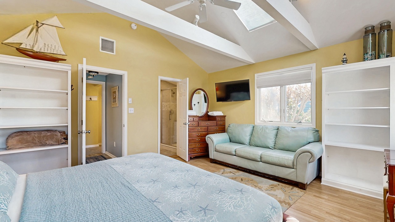 Photo of Bedroom in North Ocean City
