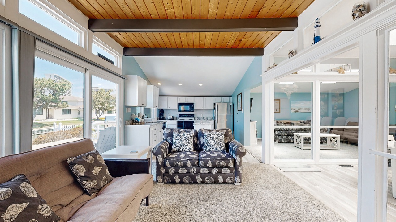 Photo of Livingroom in North Ocean City