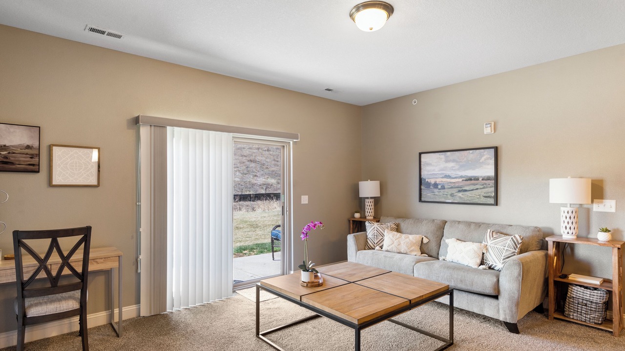 Photo of Livingroom in West Des Moines