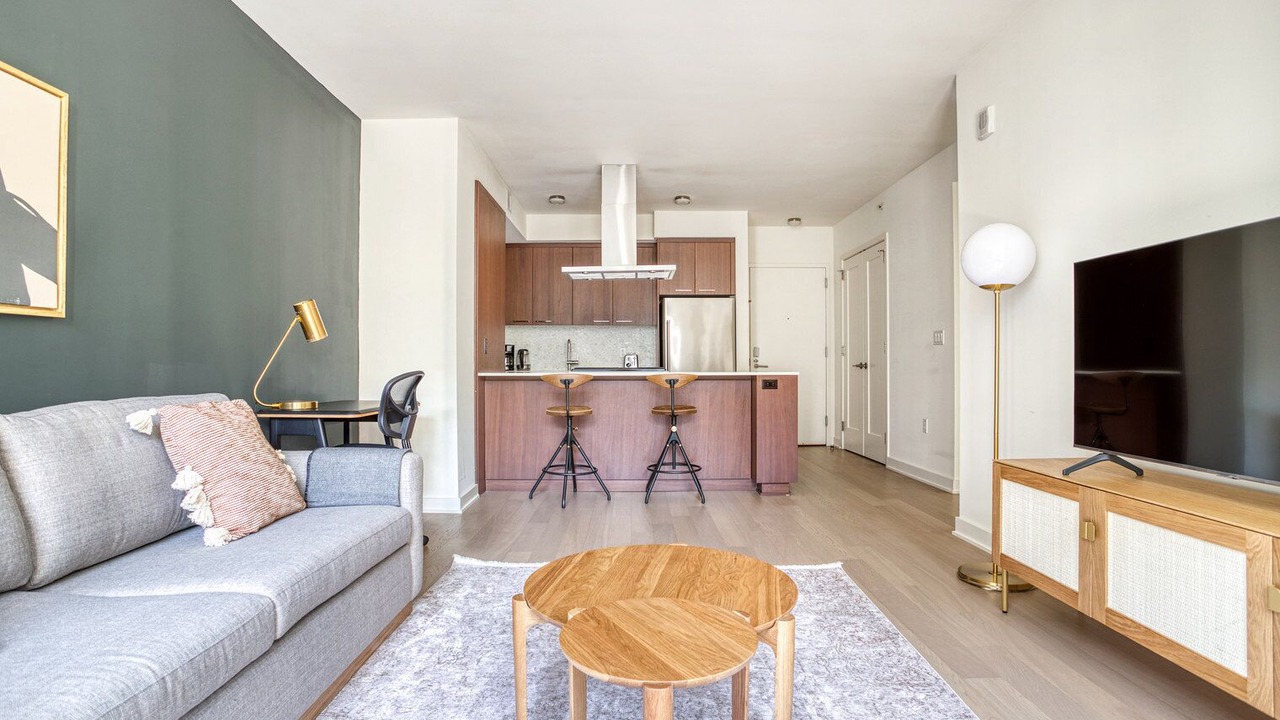 Photo of Livingroom in Navy Yard