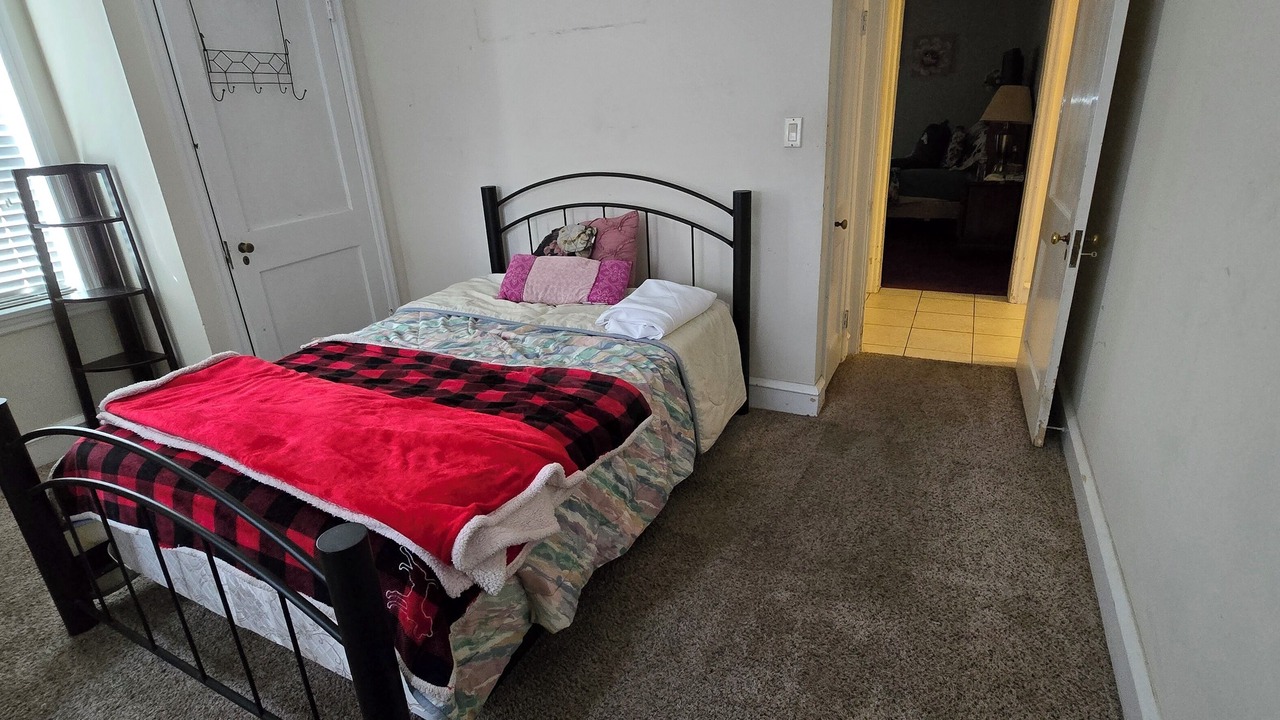 Photo of Bedroom in Gibbstown