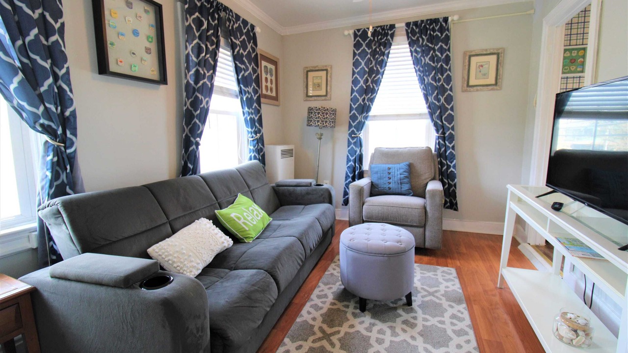 Photo of Livingroom in Ocean Grove