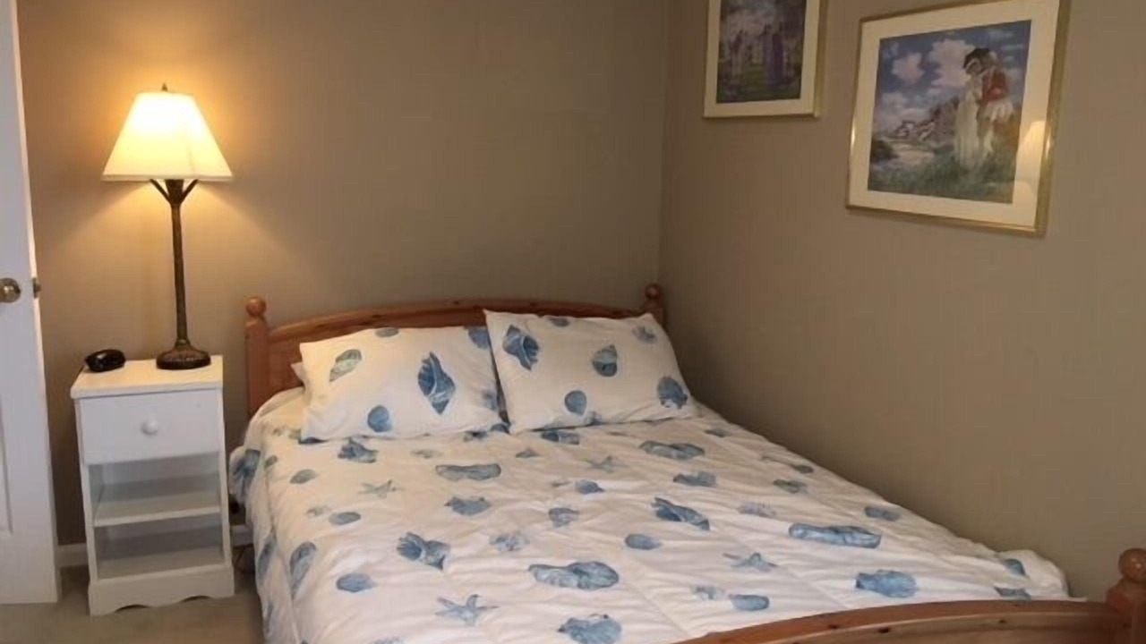 Photo of Bedroom in Admiral Estates