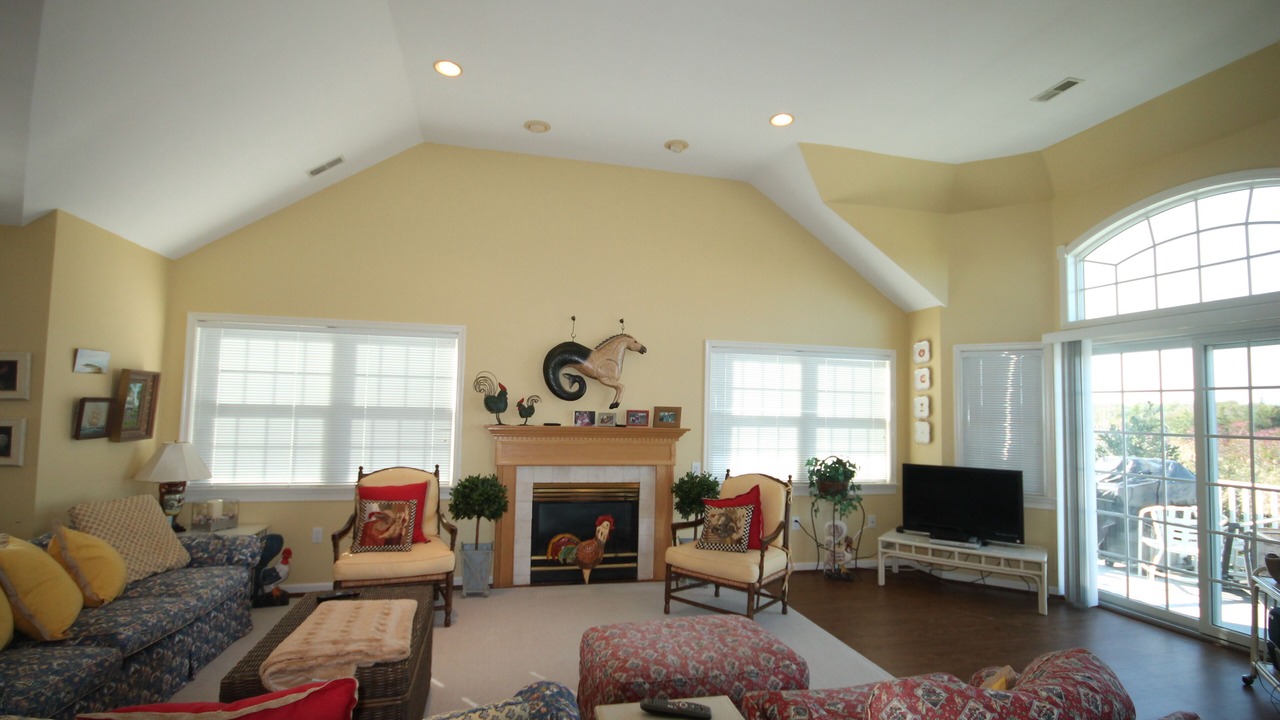 Photo of Livingroom in Admiral Estates