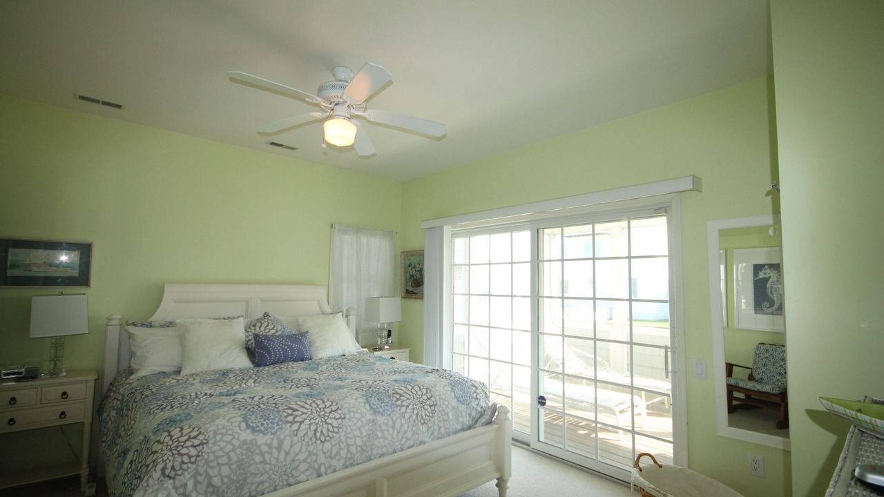 Photo of Bedroom in Admiral Estates
