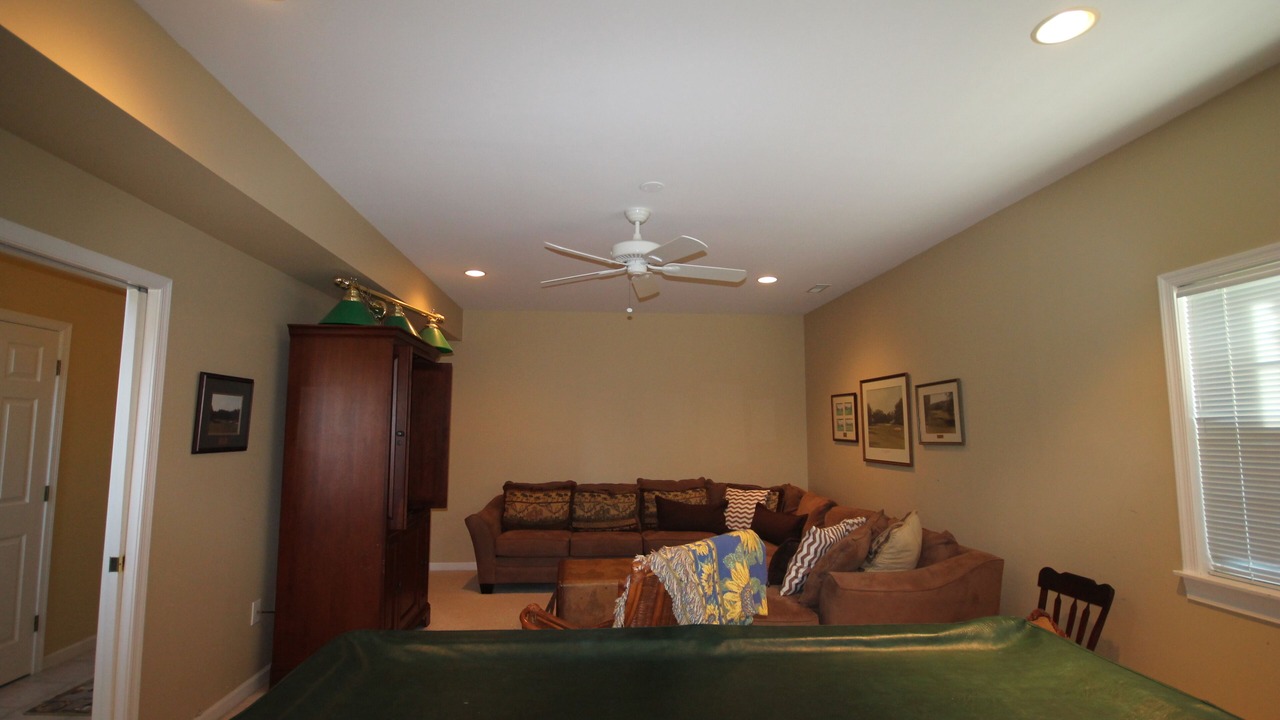 Photo of Livingroom in Admiral Estates