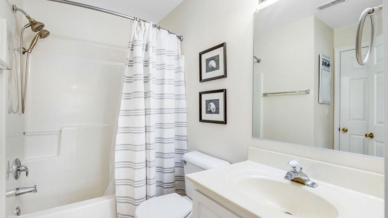 Photo of Bathroom in Ocean View