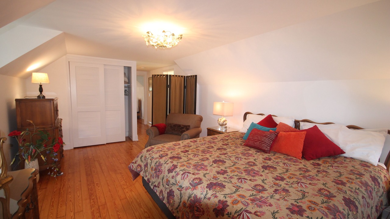 Photo of Bedroom in Village Green
