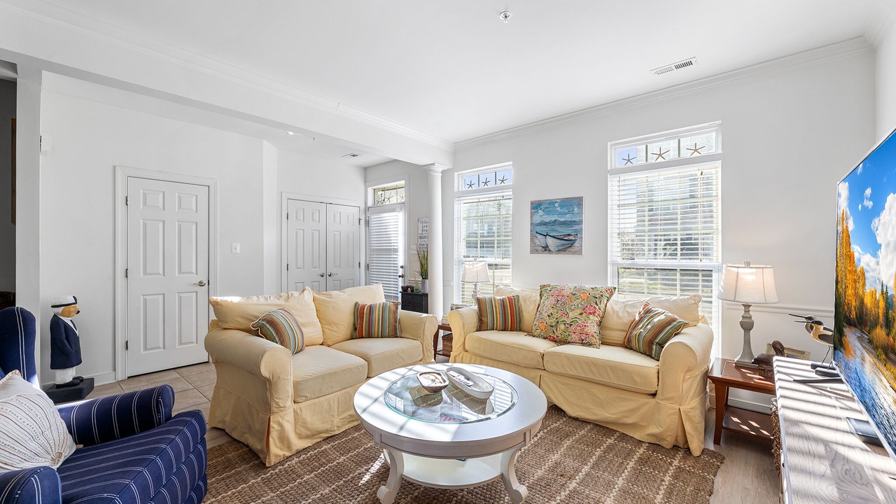 Photo of Livingroom in Villages of Five Points