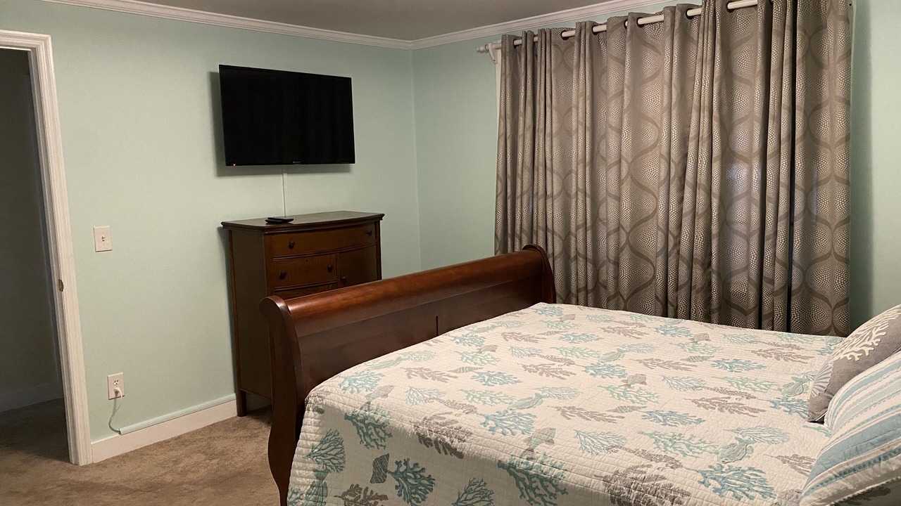 Photo of Bedroom in Russellville