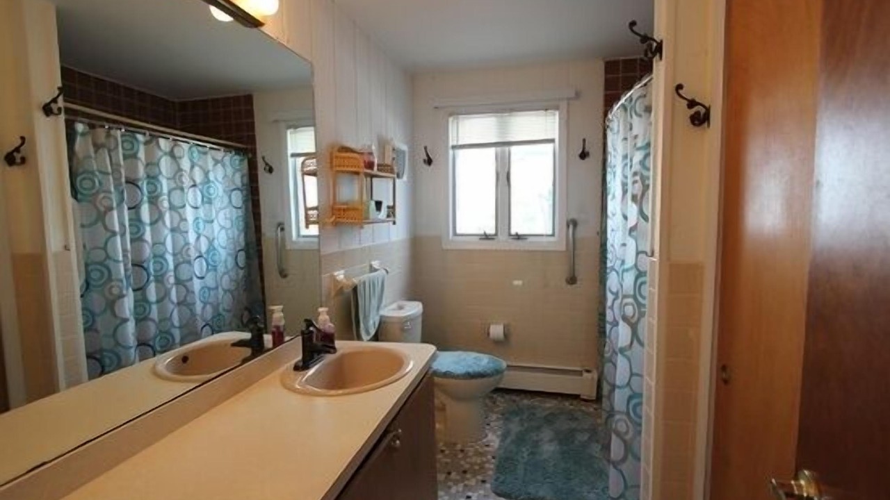 Photo of Bathroom in Town Bank