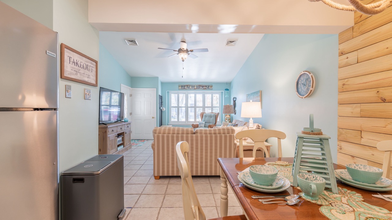 Photo of Livingroom in Village Green