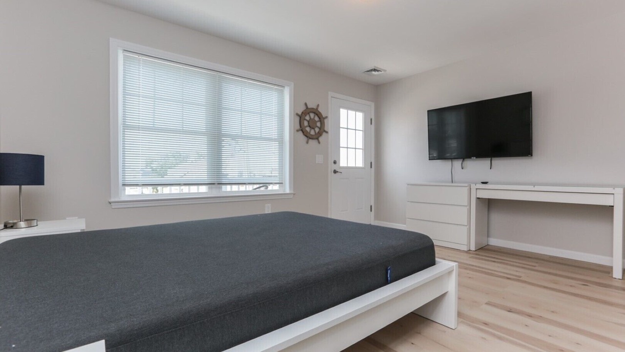 Photo of Bedroom in Ortley Beach