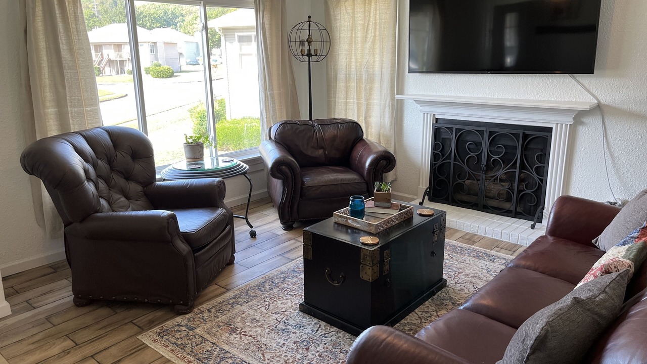 Photo of Livingroom in Huntsville