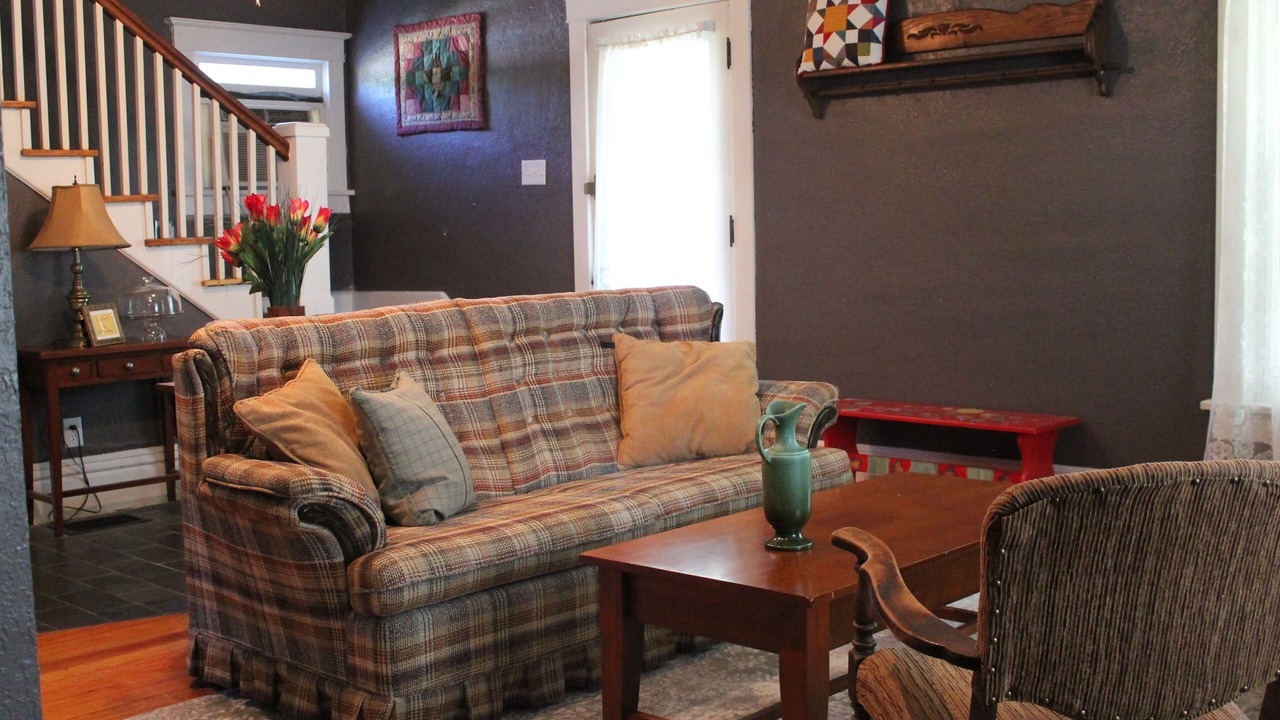 Photo of Livingroom in Hamilton